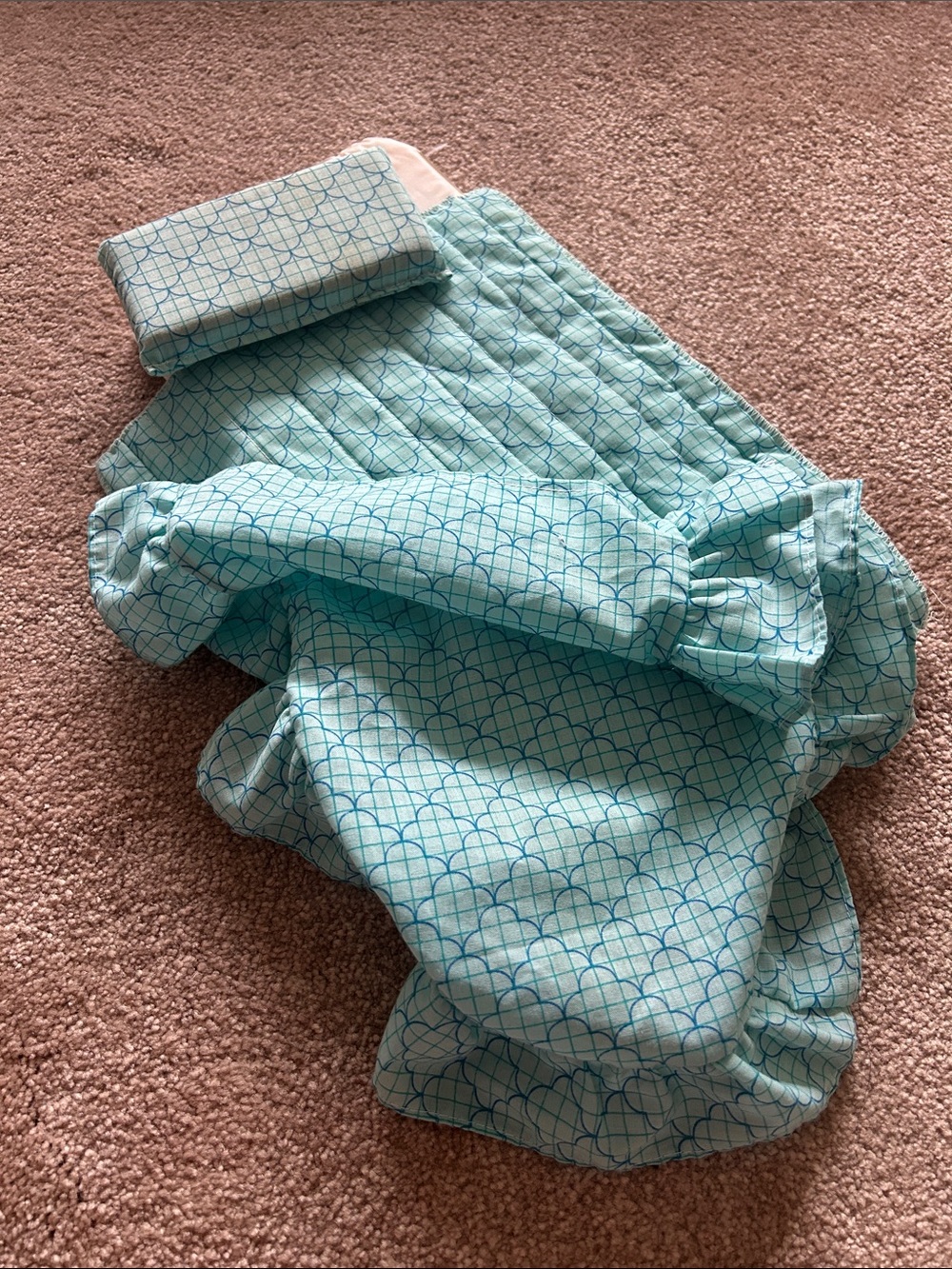 Vintage 1979 Marx Sindy Doll Bed Bedding Set Blue Pillow Blanket